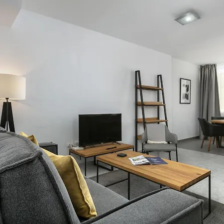 Real - 1 Bedroom By Finest * Μαρμπέλλα