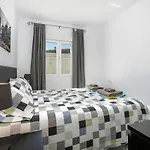 Apartman Real - 1 Bedroom By Finest