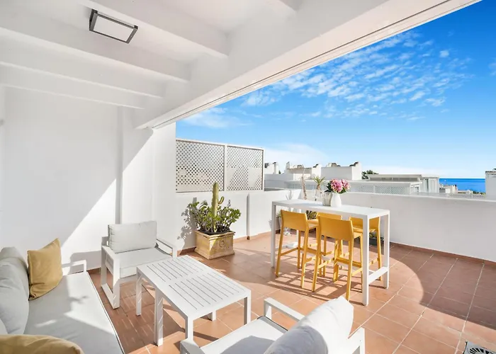 Real - 1 Bedroom By Finest Apartment